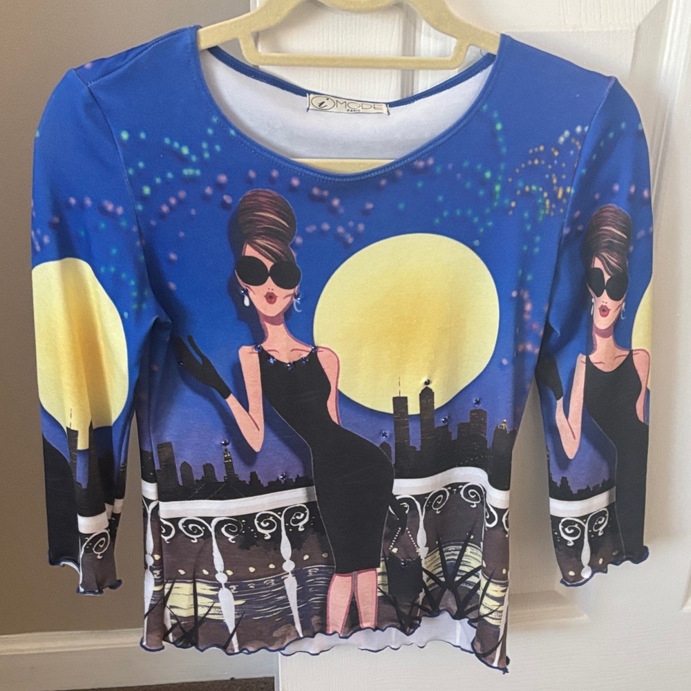 Elegant Blue Graphic quarter Sleeve Top